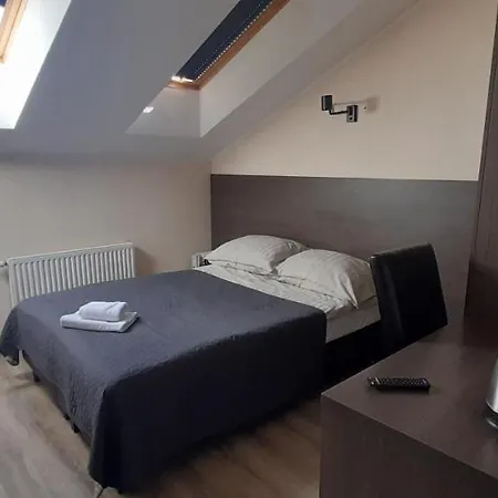 Bartnik 2*