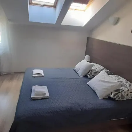 Bartnik 2*