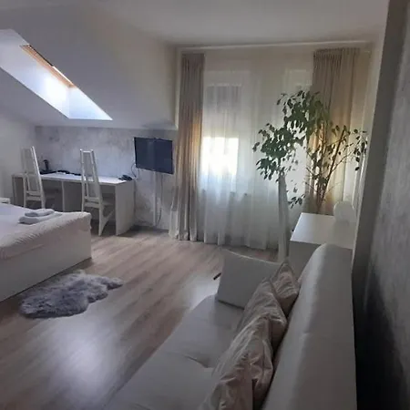 Bartnik Otel Pszczółki