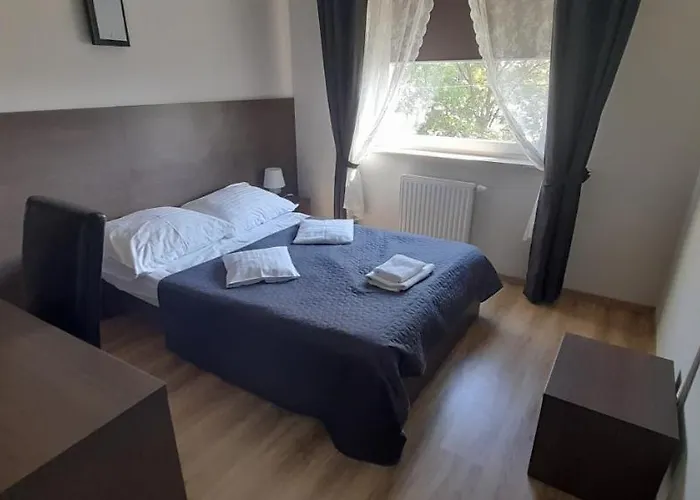 Bartnik Otel Pszczółki